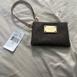Michael Kors Wristlet