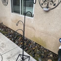 4-Arm Metal Hanging Basket