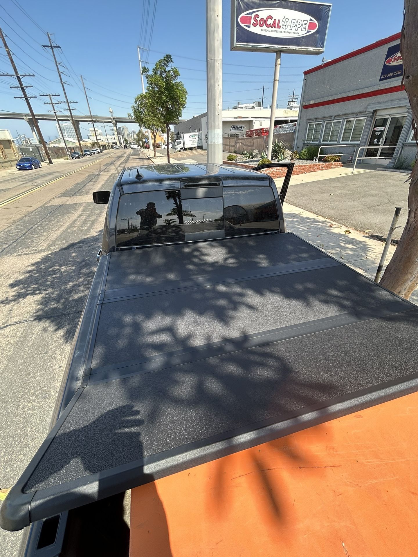 Extang 2.0 Solid Fold Tonneau cover
