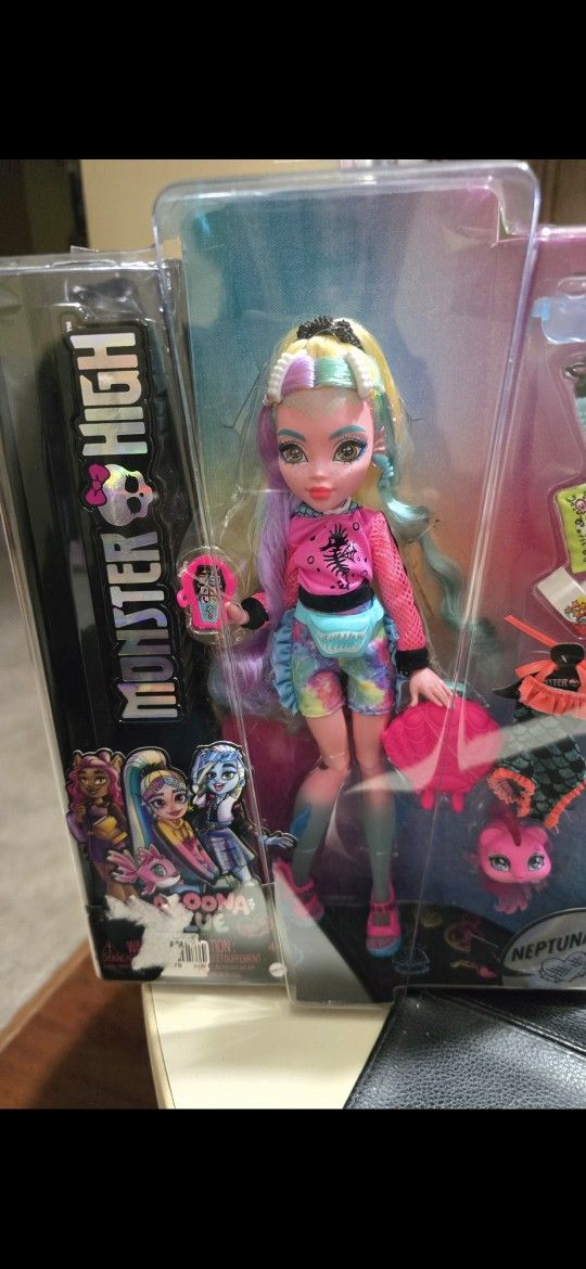 MONSTER HIGH DOLL NEW