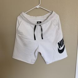 Men Nike Club Alumni French Terry White Shorts Small. Used Good Condition.
