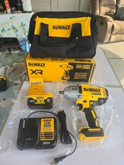 🔥$250 FIRM PRICE🔥 Dewalt DCF900 20V XR Brushless 1/2 in. High Torque Impact Wrench with Hog Ring Anvil and (1) 20V 5.0Ah Battery, Charger & contract