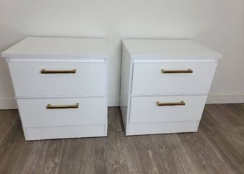 Mesitas De Noche/ Nightstands 