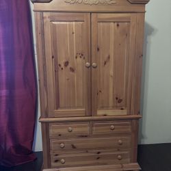 Broyhill Fontana Solid Pine Tv Stand Armoire