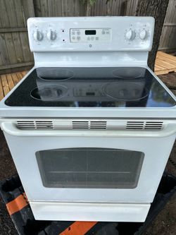 GE Stove