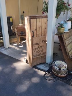 Egg cabinet