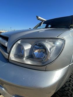 03-05 4runner Headlights Color matched