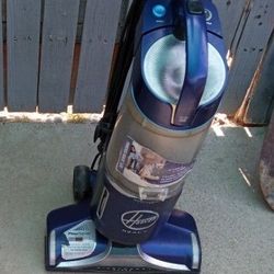 Hoover React Vacuum Cleaner Used Pets Powerful $20 OBO