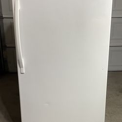 Maytag Frost Free Upright Freezer 