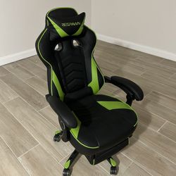  Gamer Chair Mint Condition 