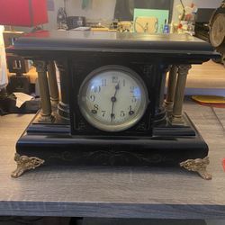 French Antique clock