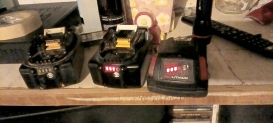 Makita Battery N Milwaukee 