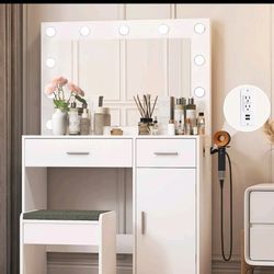 White Vanity Desk Set
