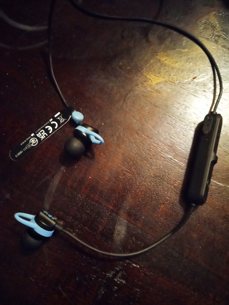 Bluetooth Earbuds