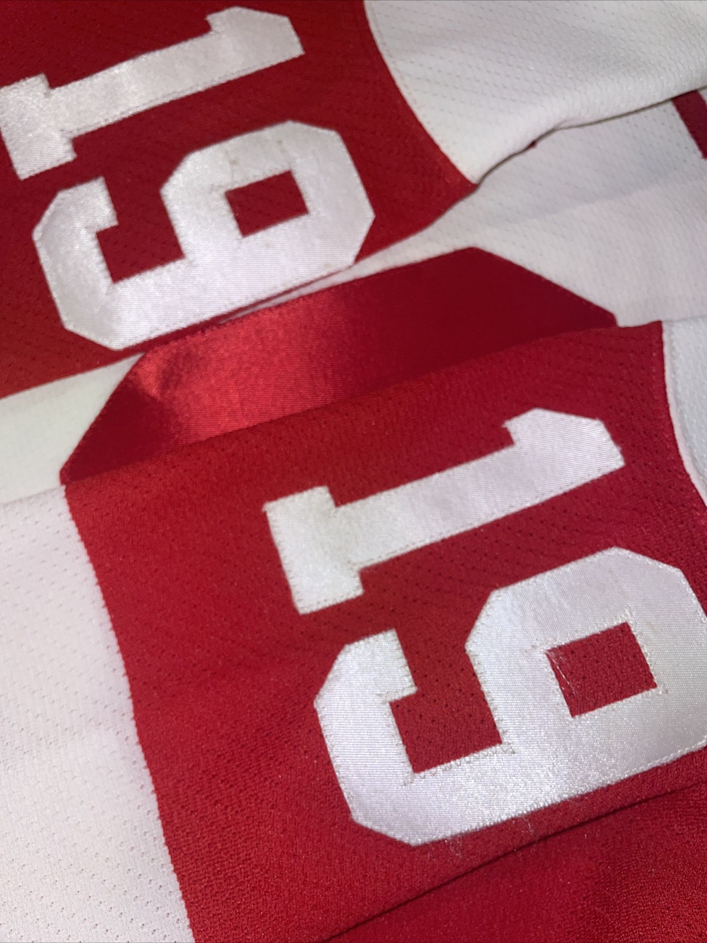 Adult 52 authentic Steve Yzerman Detroit Red Wings CCM Jersey clean Never  Worn! for Sale in Rochester, MI - OfferUp