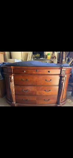 Buffet Cabinet