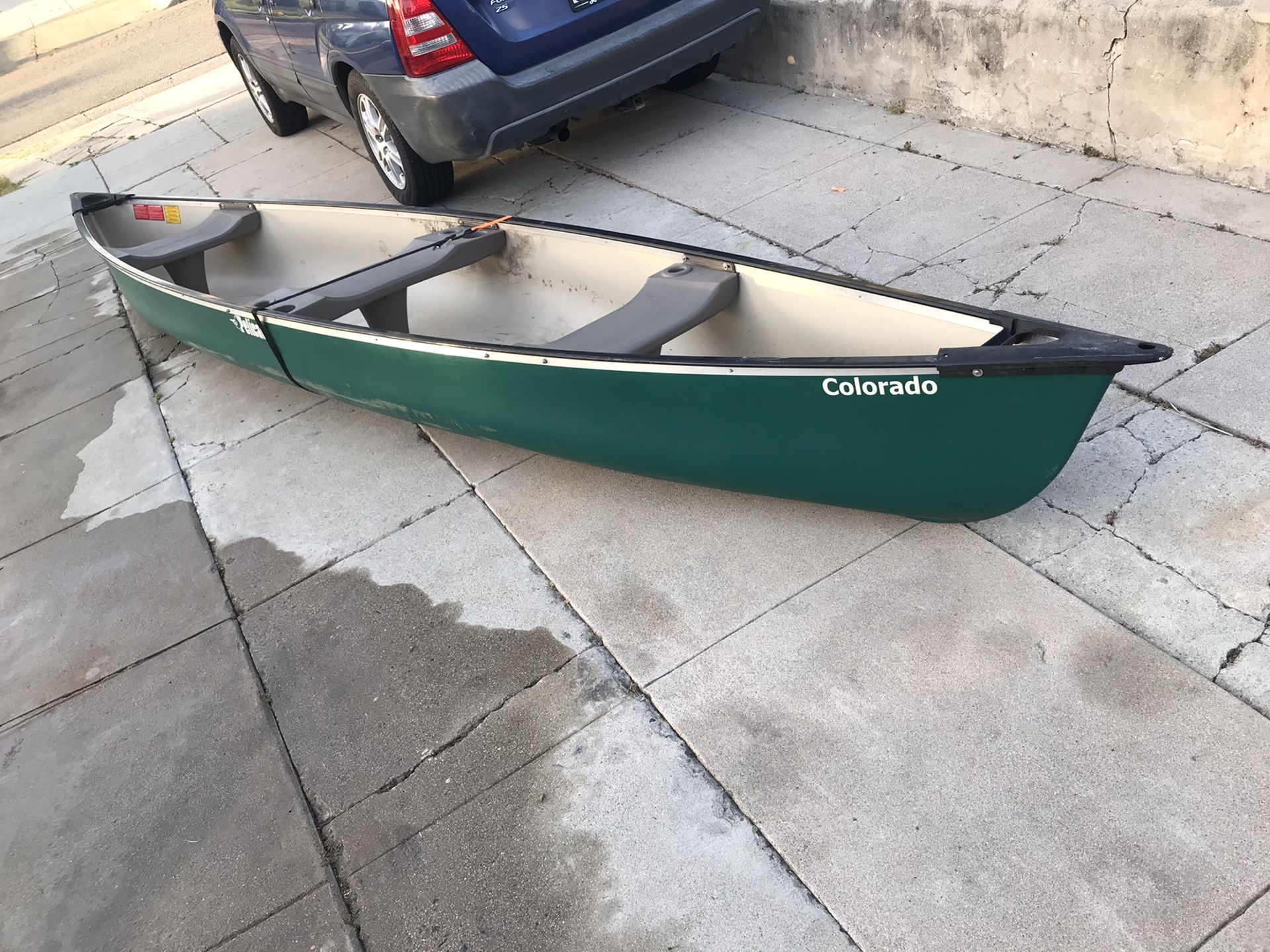 15.5 PELICAN CANOE 3 seat 3 person