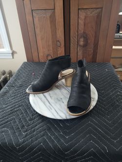 Clark's Glacier Charm 6.5