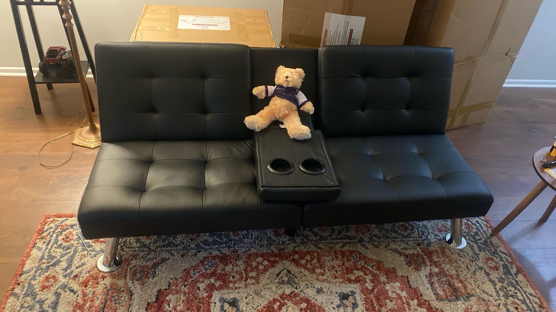 Amazon Couch Regular 150$ Will Let Go For 75$ Must Pick Up !