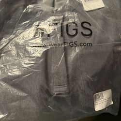 New NWT Figs Embu Popover Scrub Top- XS Graphite 