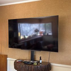 Sony Smart Tv 55 Inch Flat Screen Tv With Tv Mount FOR PARTS