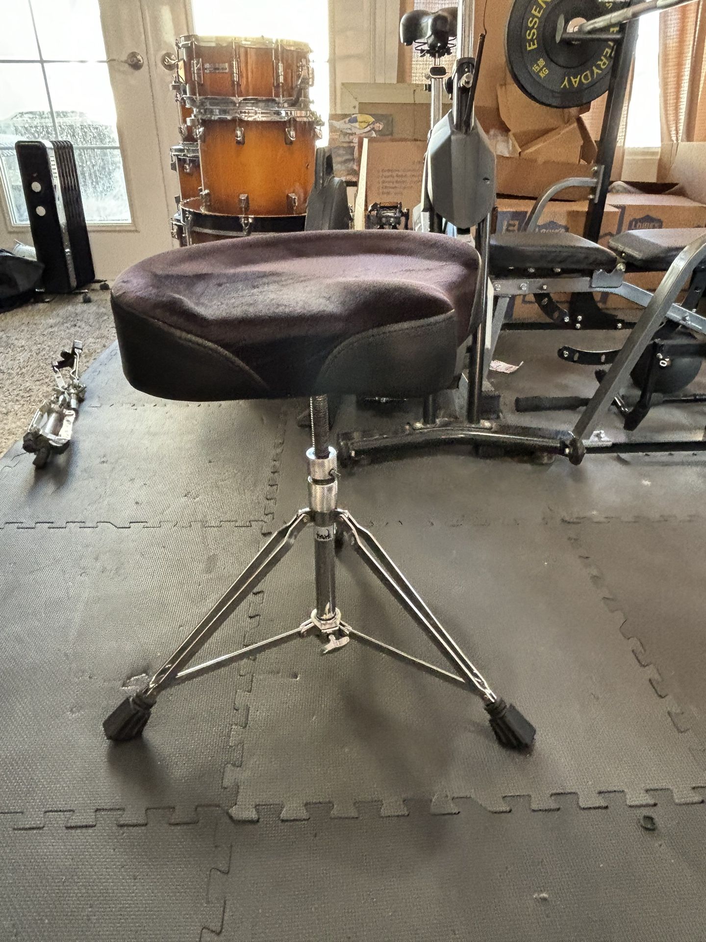 Taye Drum Throne