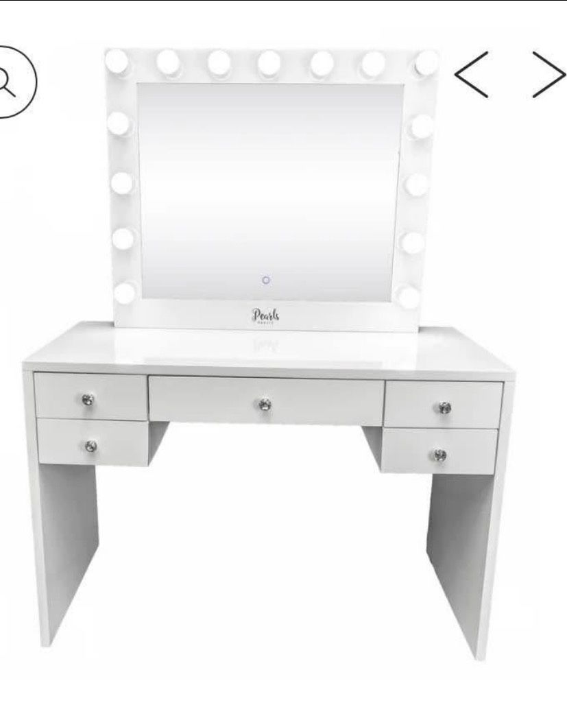 Vanity Makeup With Mirror , Available In White,aPink And Black Financing available