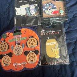 Disney Pins 