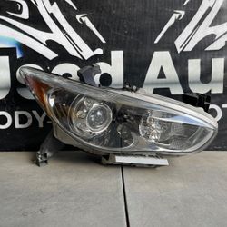 Infiniti JX35 Right Passenger Headlight Oem