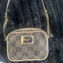 michael kors purse 