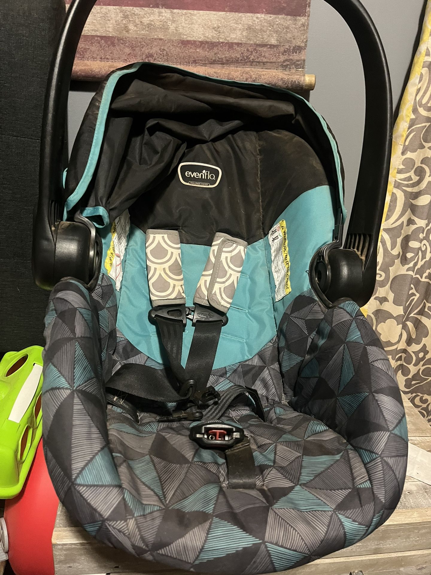 Infant Carseat With Base