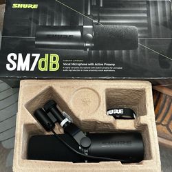 Shure SM7dB Dynamic Vocal Microphone with Built-In Preamp... Original Box
