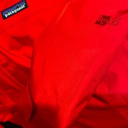 Patagonia Waterproof Shell Jacket Men’s Size Large Red