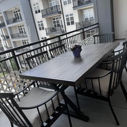Patio Table & 6 chairs