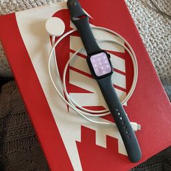 Apple Watch SE 2nd Gen 