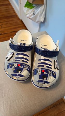 Crocs R2D2 m6w8