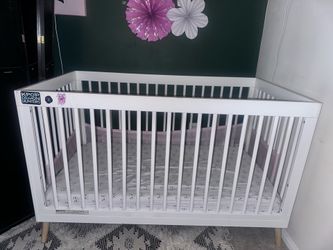 Delta Children Jordan 4-in-1 Convertible Crib