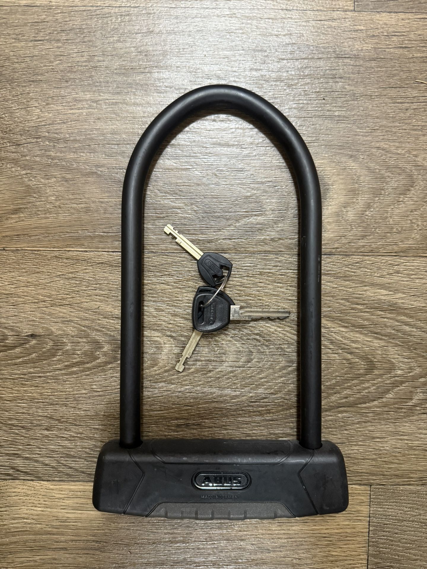 Abus Granit Plus 470 U-Lock W/ Keys