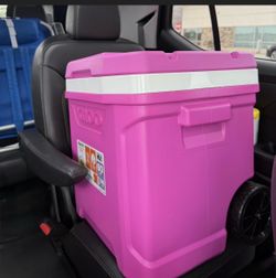 Igloo pink cooler 40qt 96cans brand new