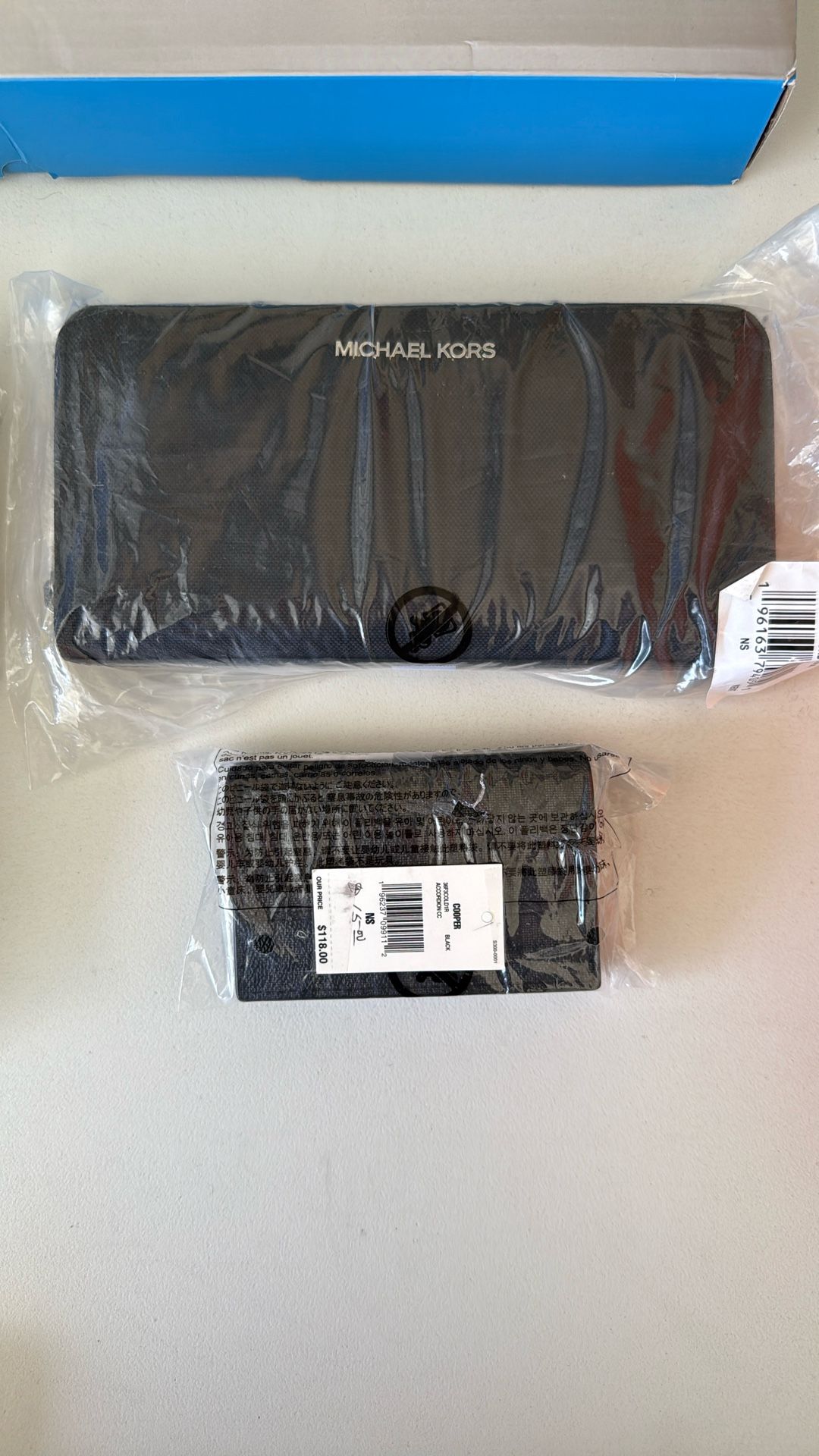 MICHAE KORS WALLETS