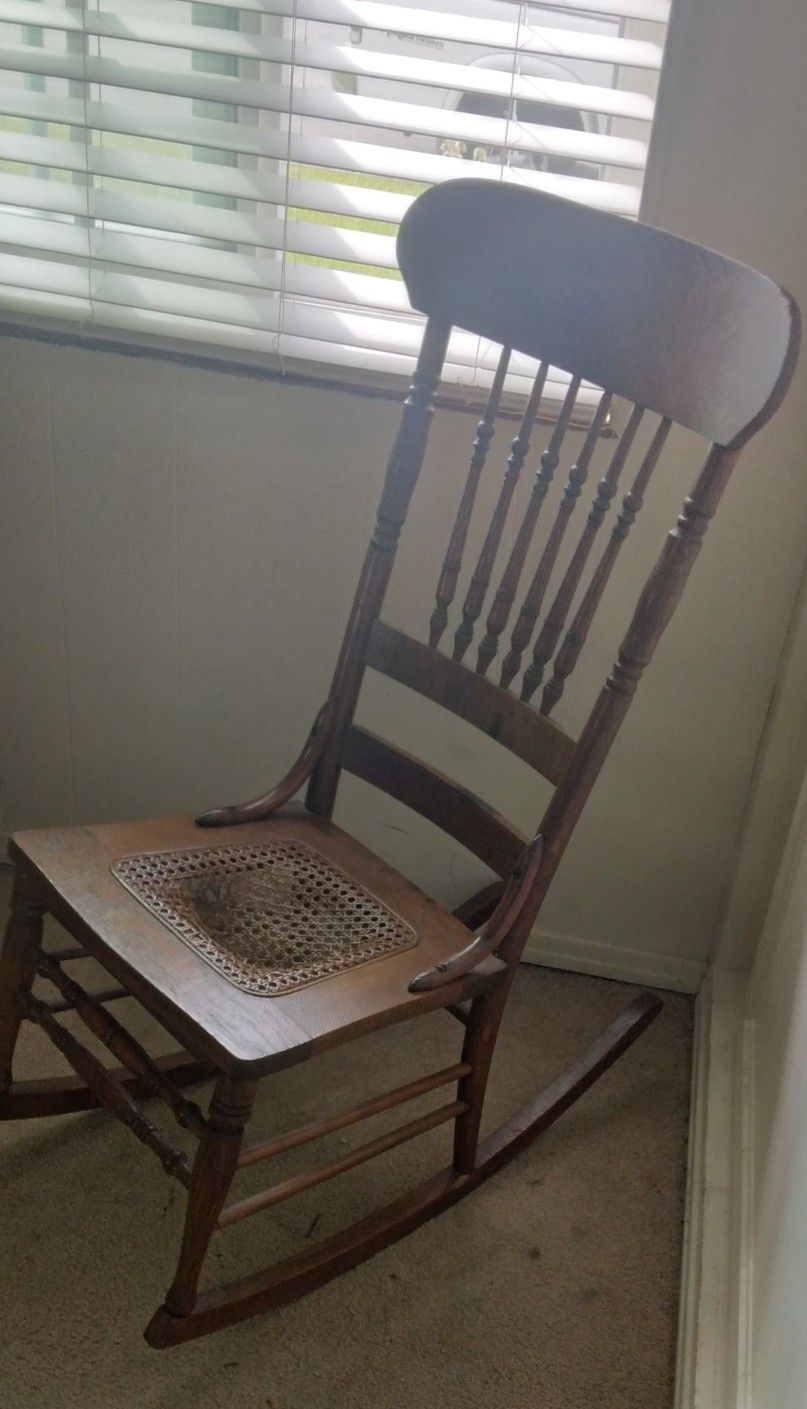 Antique Rocking Chair Oak