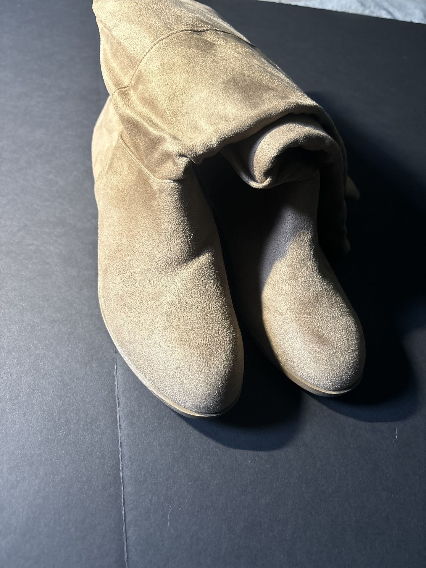 Route 66 Lee Women's Chunky Heel Boots Taupe Size 8 Medium Width