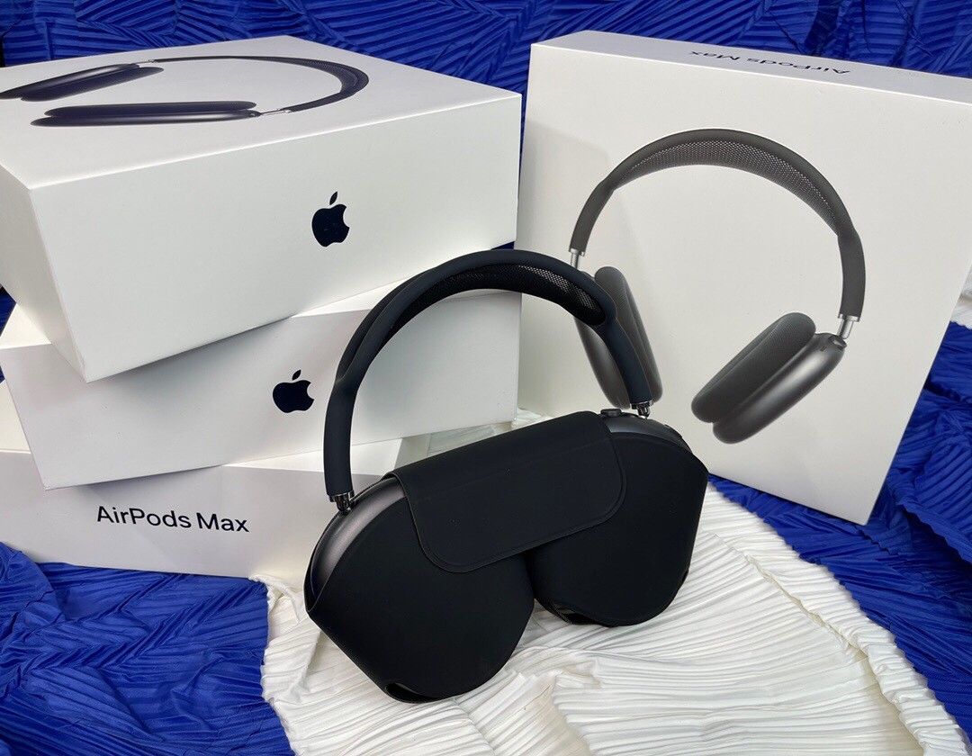 AirPods Max more colors available