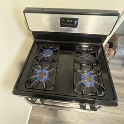 Frigidaire Gas stove