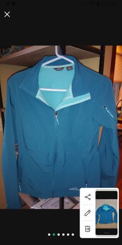 EDDIE BAUER WOMENS JACKET