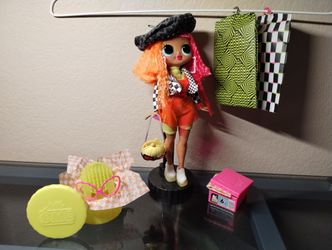 Season 1 OMG Doll Neonlicous