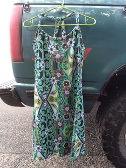 Summer dress w/built in bra support
