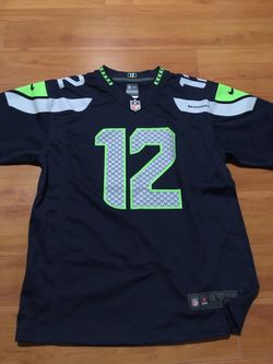 Seahawks shirt- large