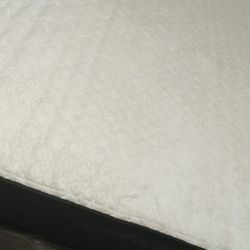 King  Size Gel Memory Foam Box Springs Not Include  