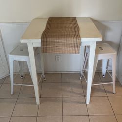 Small White Table  With bar stools